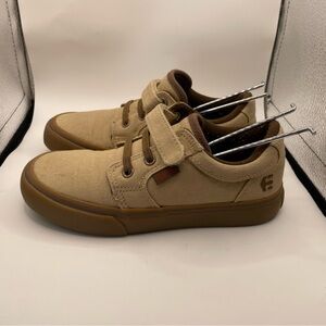 Etnies Jameson boys tan sneakers size 1